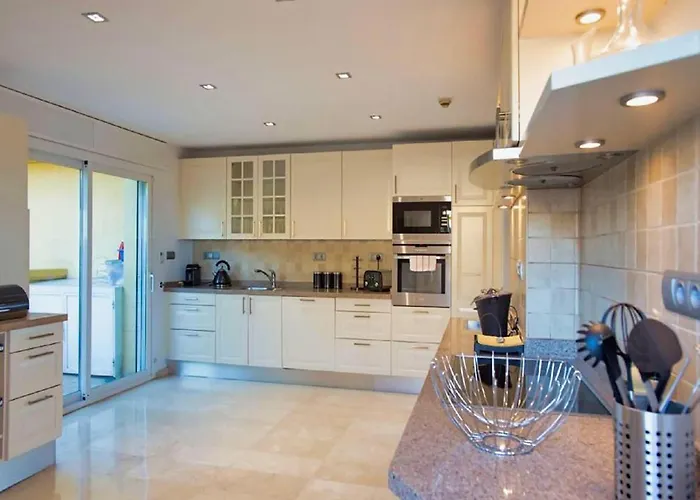 Beachfront Penthouse Marbella, Rio Real Playa