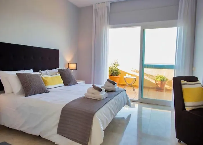 Beachfront Penthouse Marbella, Rio Real Playa Lejlighed Marbella