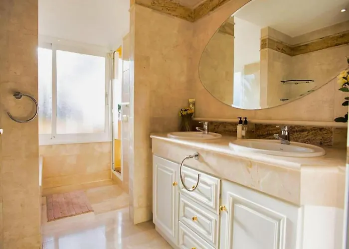 Beachfront Penthouse Marbella, Rio Real Playa Lejlighed *