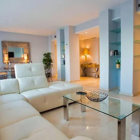 Διαμέρισμα Beachfront Penthouse Marbella, Rio Real Playa