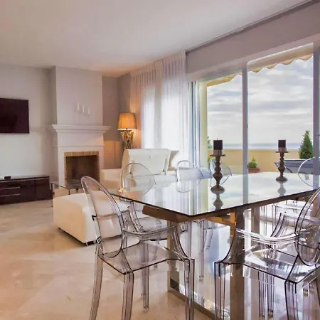 Beachfront Penthouse Marbella, Rio Real Playa Апартаменты *