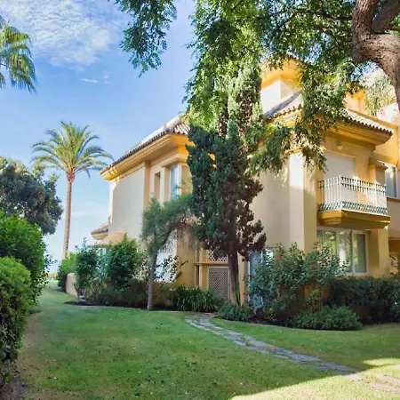 Beachfront Penthouse Marbella, Rio Real Playa