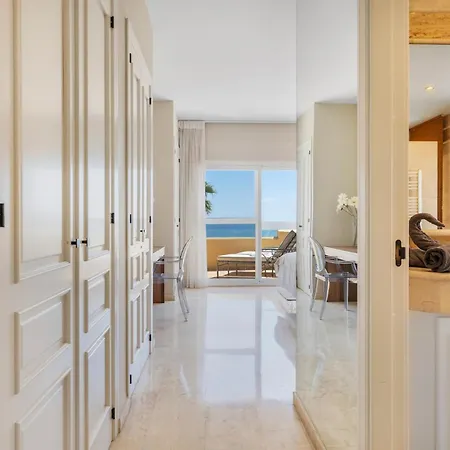 Daire Beachfront Penthouse Marbella, Rio Real Playa