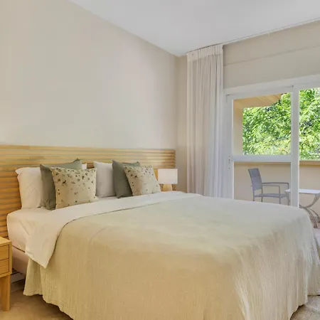 Beachfront Penthouse Marbella, Rio Real Playa Daire Marbella
