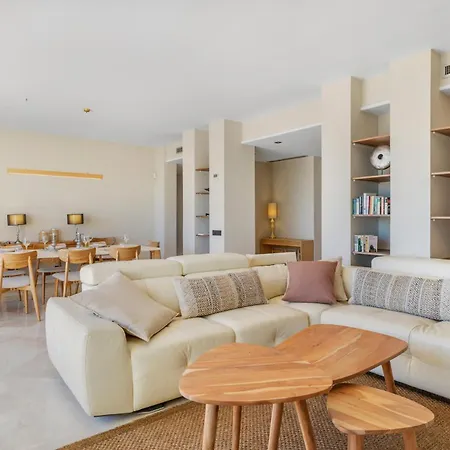 Beachfront Penthouse Marbella, Rio Real Playa *