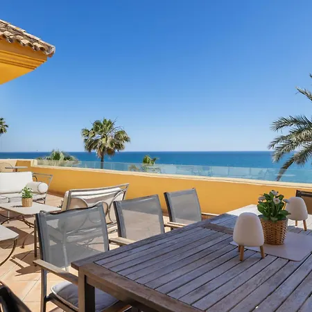 Daire Beachfront Penthouse Marbella, Rio Real Playa *
