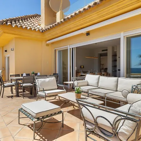 Daire Beachfront Penthouse Marbella, Rio Real Playa