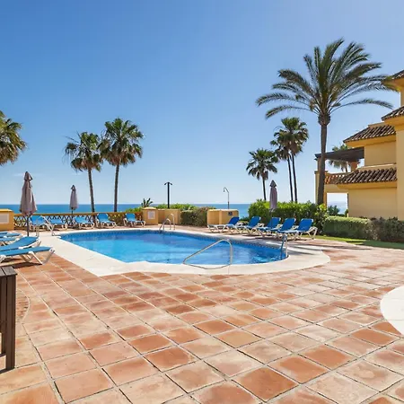 Beachfront Penthouse Marbella, Rio Real Playa *