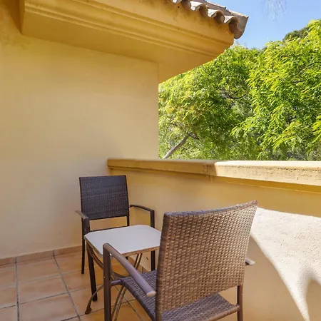 Beachfront Penthouse Marbella, Rio Real Playa Daire *