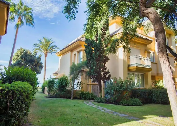 Beachfront Penthouse Marbella, Rio Real Playa